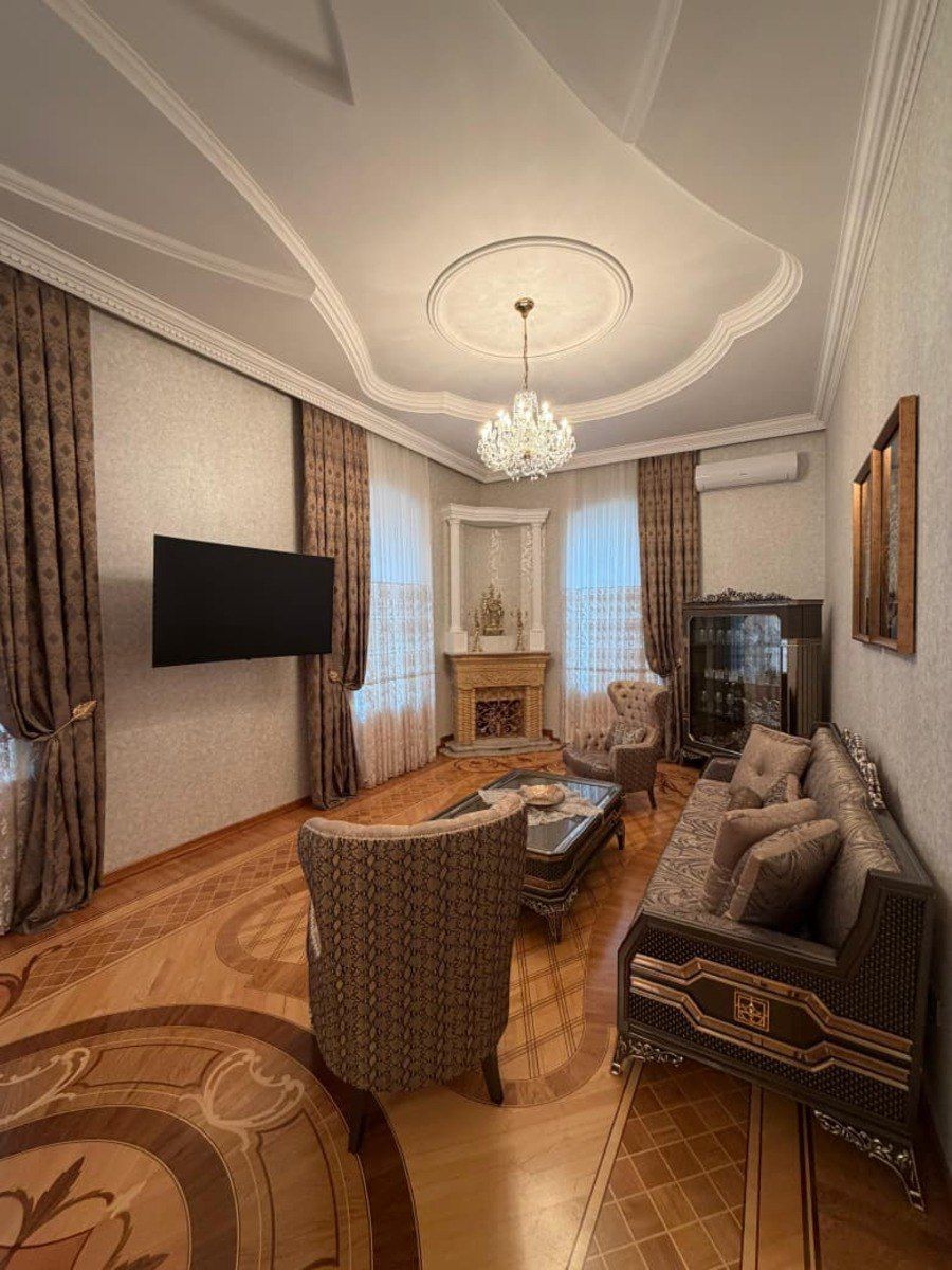 Satılır 7 otaqlı köhnə tikili 450 m² — Mənzil, Bakı (5)