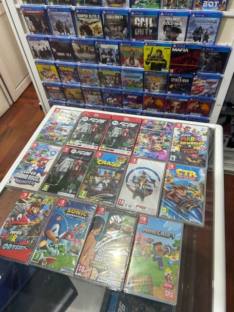 "Nintendo Switch" oyun diskləri — Bakı