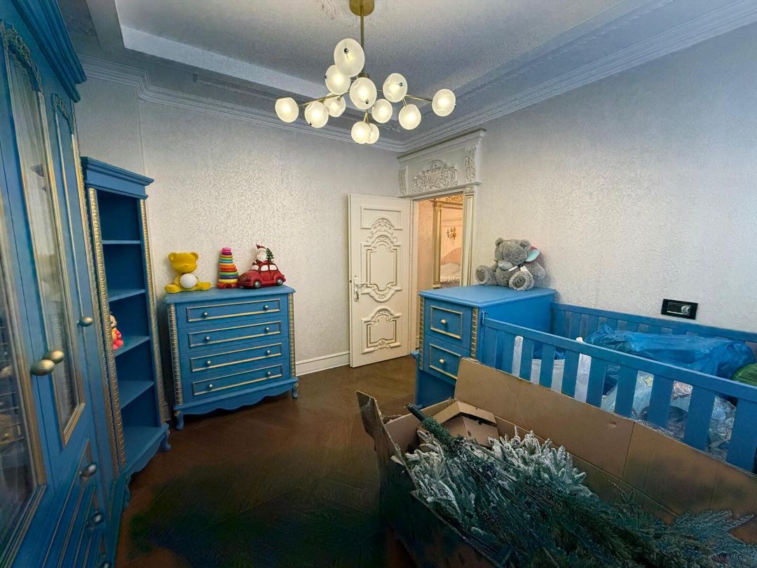 Satılır 4 otaqlı köhnə tikili 215 m² — Mənzil, Bakı (11)