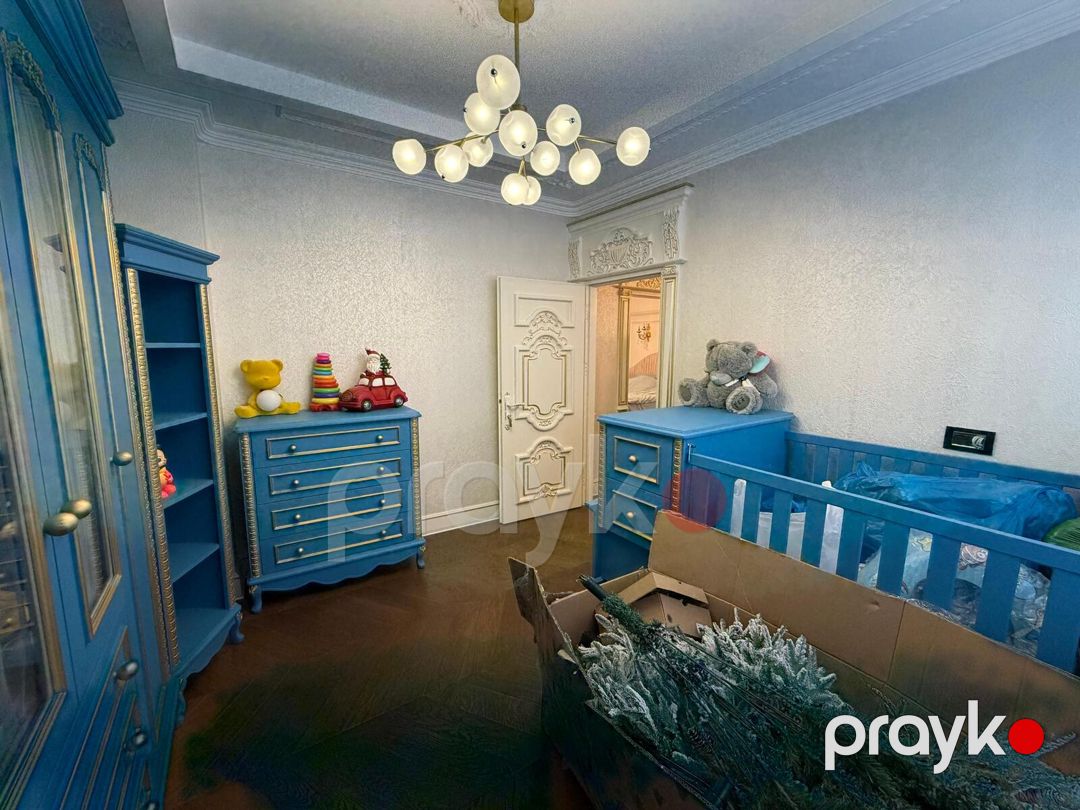 Satılır 4 otaqlı köhnə tikili 215 m² — Mənzil, Bakı (11)