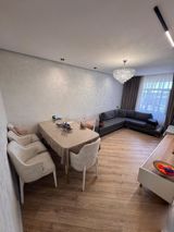 Satılır 3 otaqlı köhnə tikili 72 m² — İlqar Bəy — Apartment