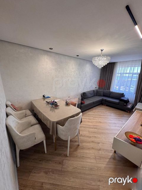 Satılır 3 otaqlı köhnə tikili 72 m²