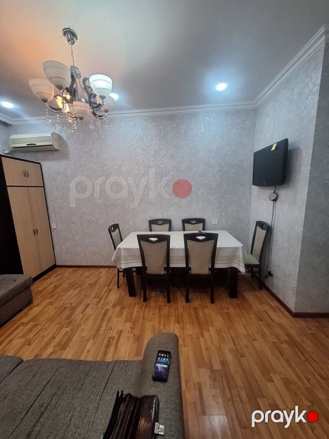 2-otaqlı mənzil kirayə verilir, 28 May m., 50 m²