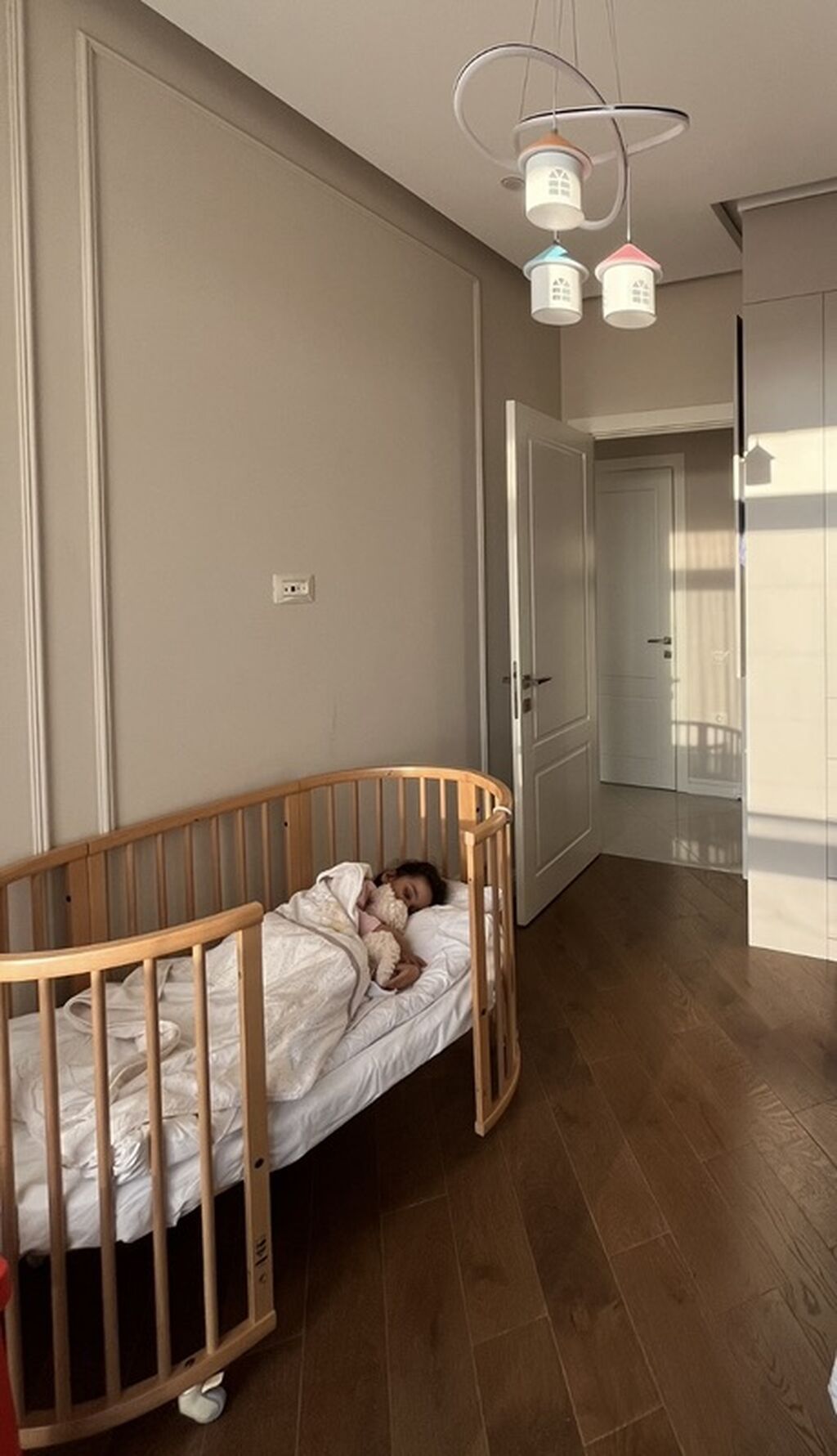 Oğlan və qız üçün, İşlənmiş, Yumru, Beşik, Dəst ilə, Matras ilə, Yellənmə mexanizmsiz — Bəşikləri, Bakı (3)