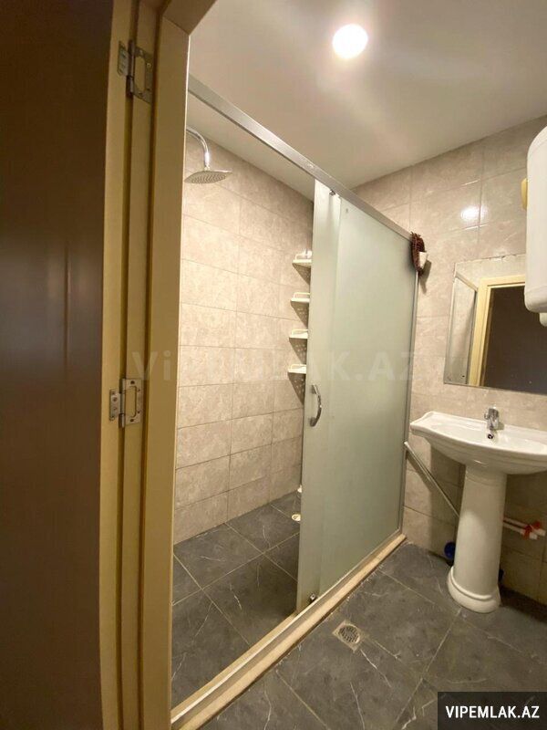 Xətai rayonunda 1 otaqlı Yeni tikili Kirayə verilir, 80 m² — Mənzil, Bakı (7)