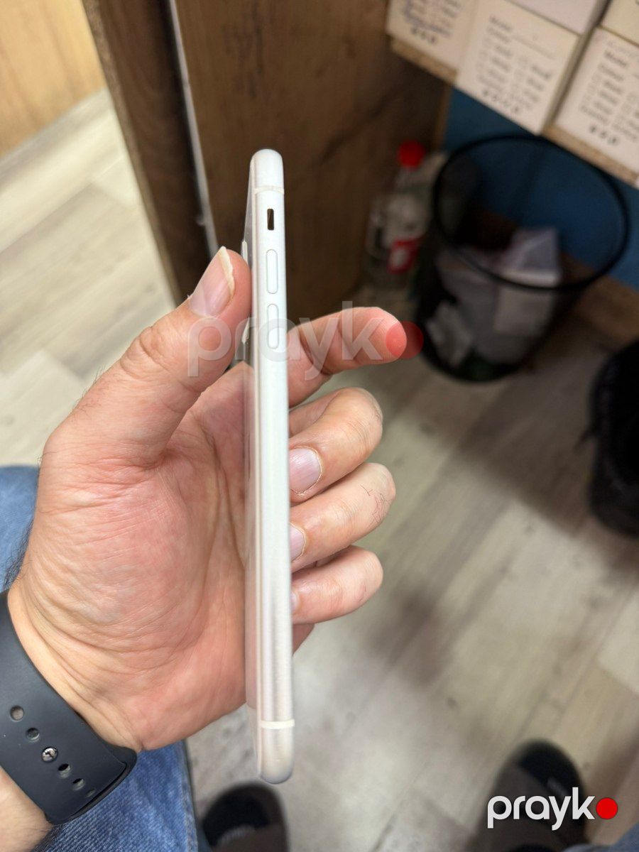iPhone 11 qoruyucu korpu, ağ rəng — Smartfon aksesuarları, Bakı (3)