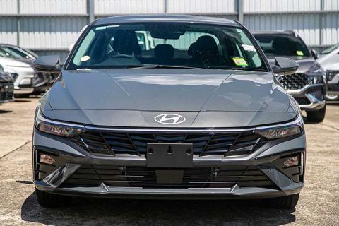 "Hyundai Elantra 2024" buferi — Bakı