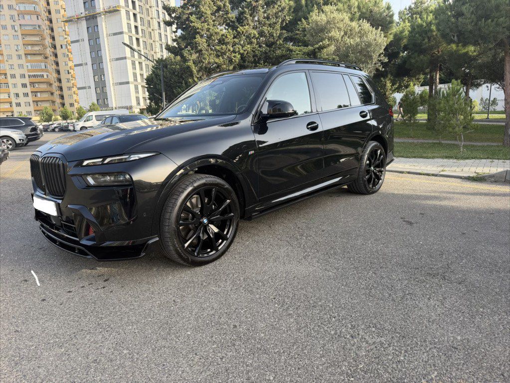 BMW X7, 3.0 L, 2025 il, 18 000 km — Avtomobillər, Bakı (2)