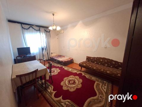 İcarəyə verilir 2 otaqlı köhnə tikili 65 m²