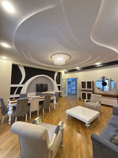 Satılır 3 otaqlı yeni tikili 167 m² — Bakı