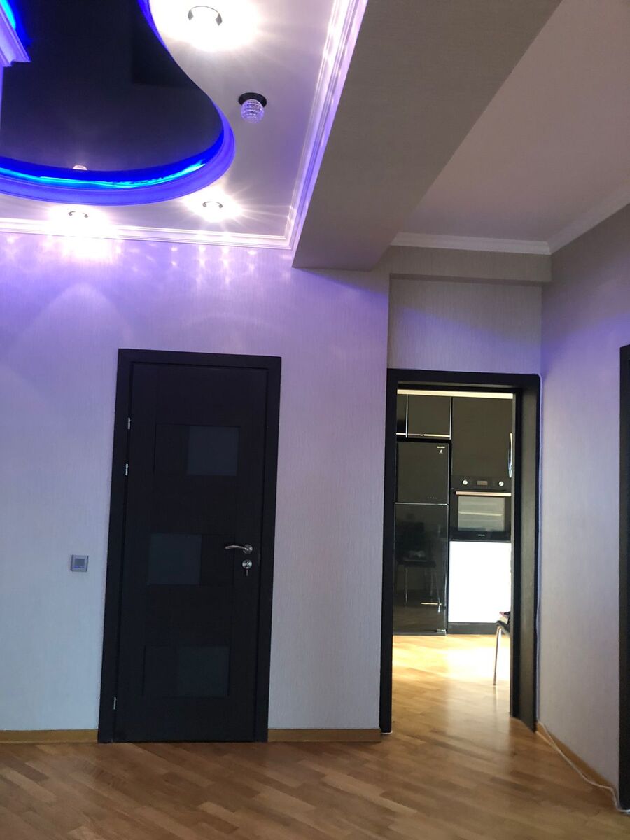 İcarəyə verilir 3 otaqlı yeni tikili 130 m² — Mənzil, Bakı (2)