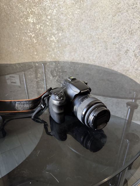 Professional Fotoapparat,az istifadə olunub. Sony firmasıdır — Bakı