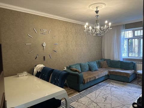 Satılır 3 otaqlı köhnə tikili 65 m² — Bakı