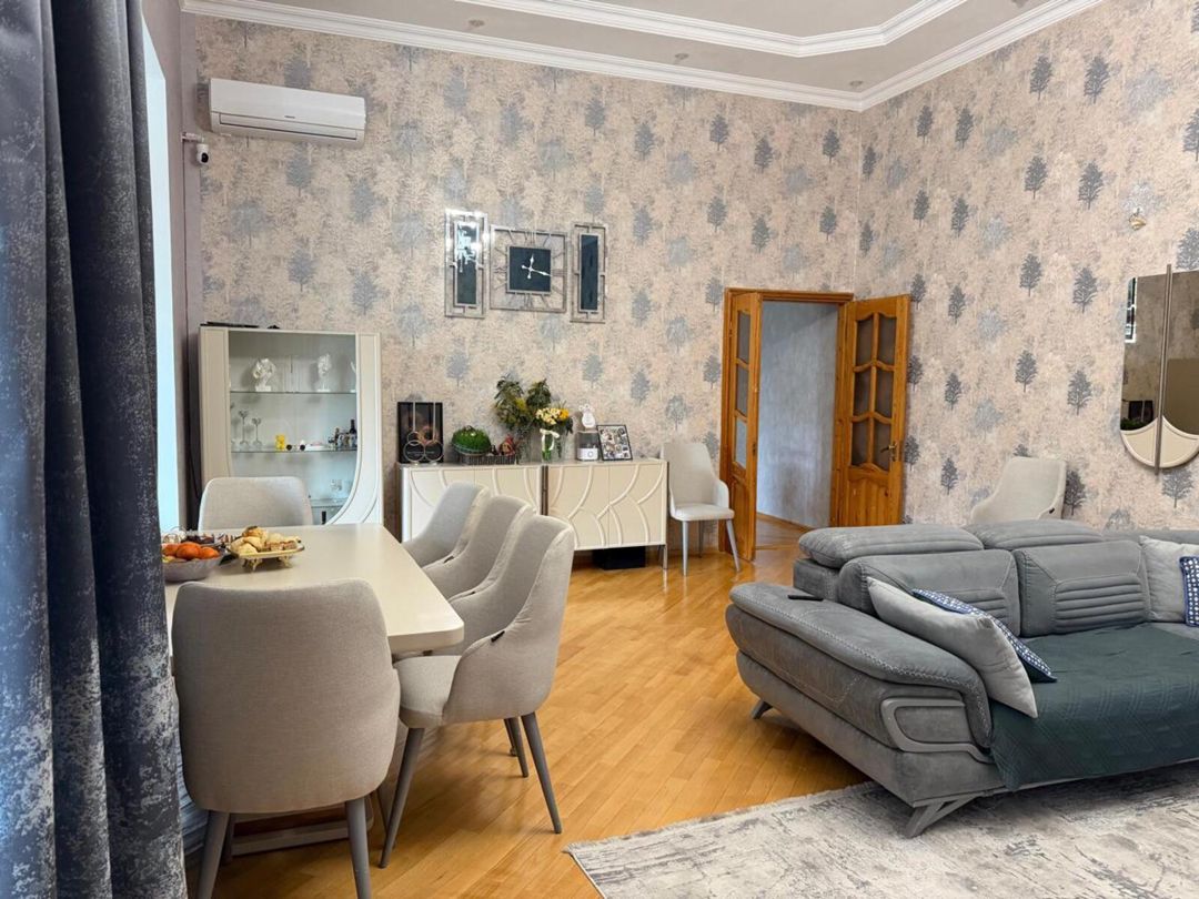 Satılır 5 otaqlı köhnə tikili 255 m² — Mənzil, Bakı (5)