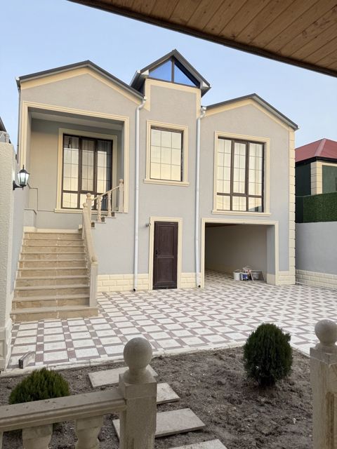 Satılır 8 otaqlı həyət evi/bağ evi 200 m² — Bakı