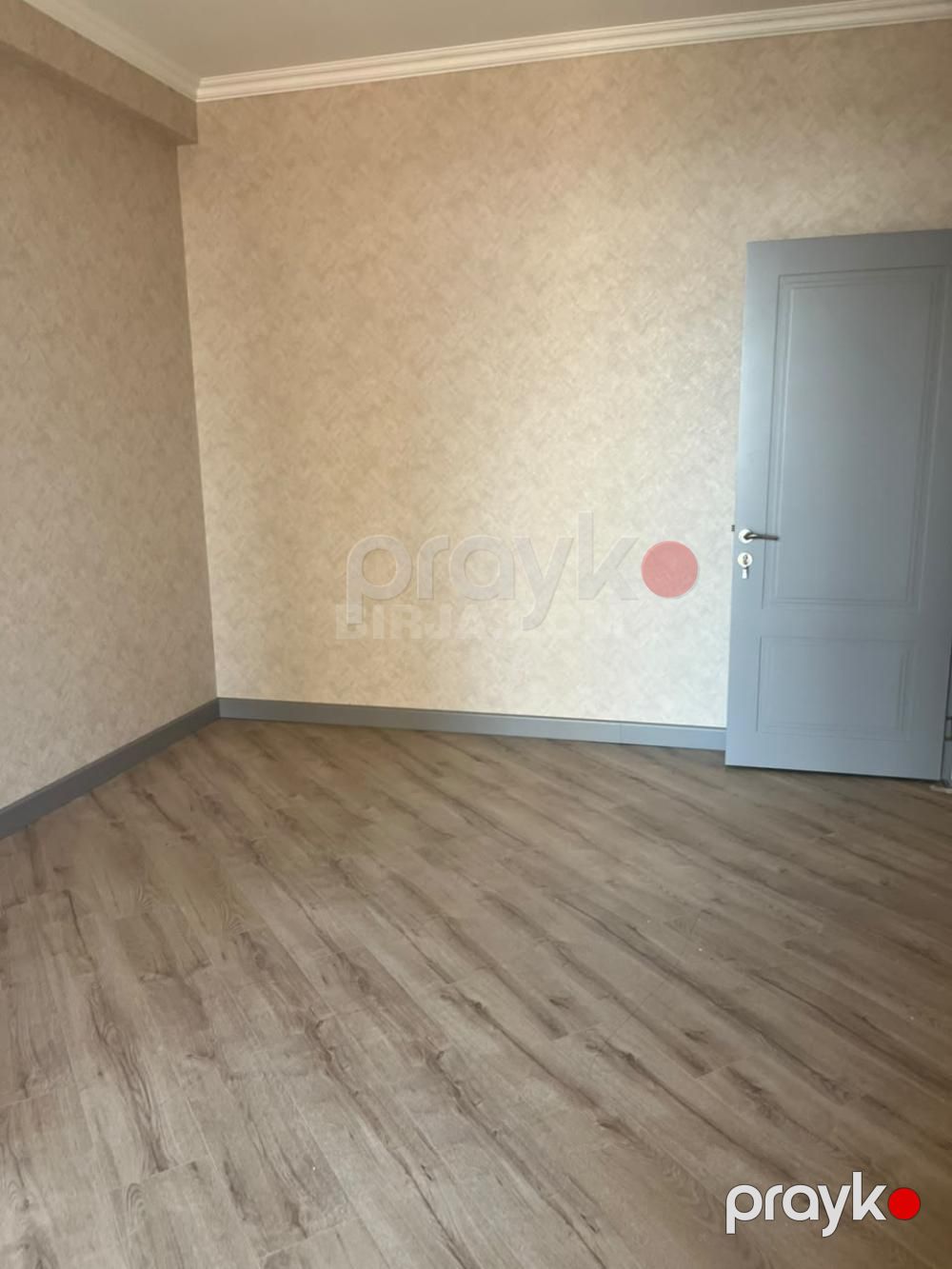 Satılır 2 otaqlı, 7 mkr — Ofis (2)