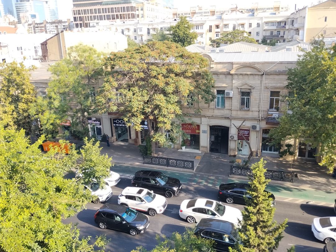 Satılır 1 otaqlı köhnə tikili 25 m² — Mənzil, Bakı (2)