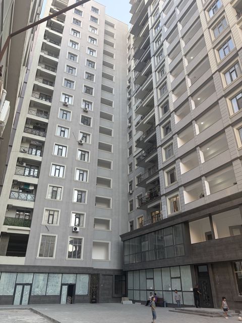 Satılır 3 otaqlı yeni tikili 110 m² — Bakı