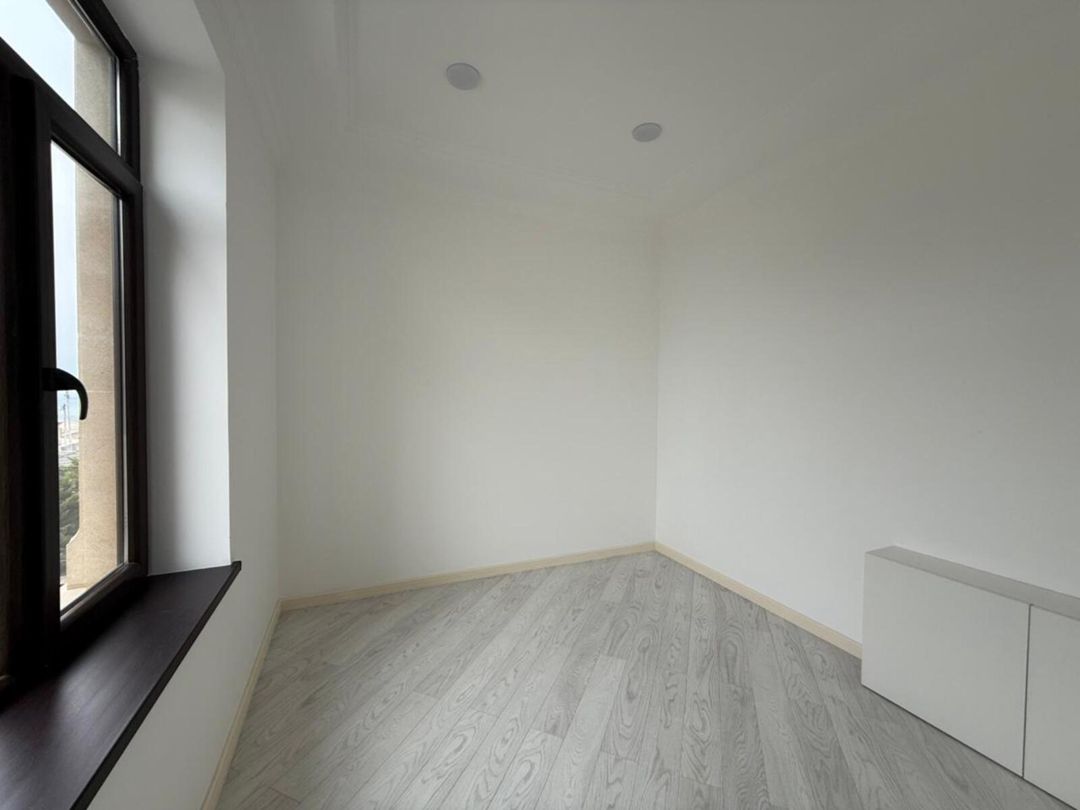 Satılır 6 otaqlı həyət evi/bağ evi 330 m² — Ev, villa, Bakı (12)