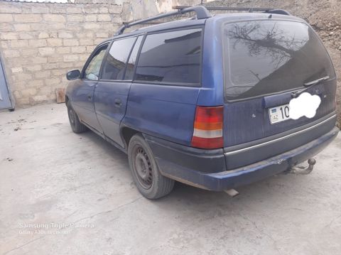 Opel Astra, 1996 il — Xaçmaz