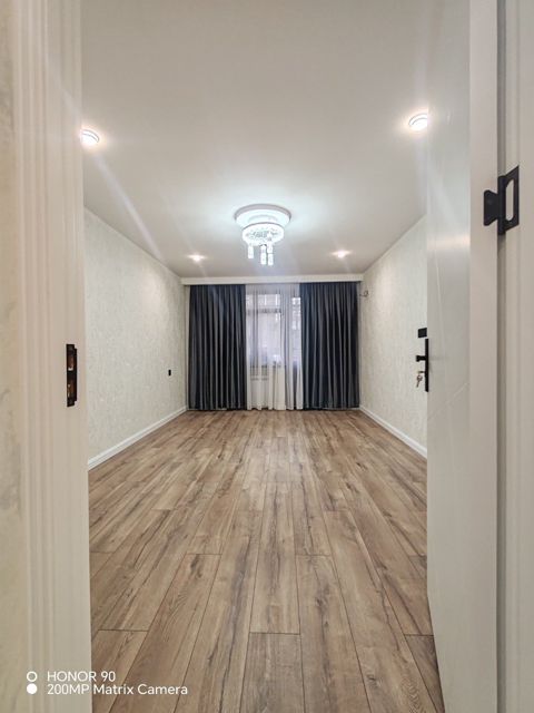Satılır 3 otaqlı köhnə tikili 75 m² — Bakı