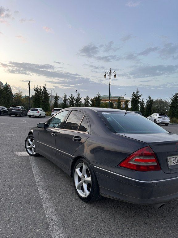 Mercedes C 230, 2.3 L, 2005 il, 360 000 km — Avtomobillər, Sumqayıt (4)