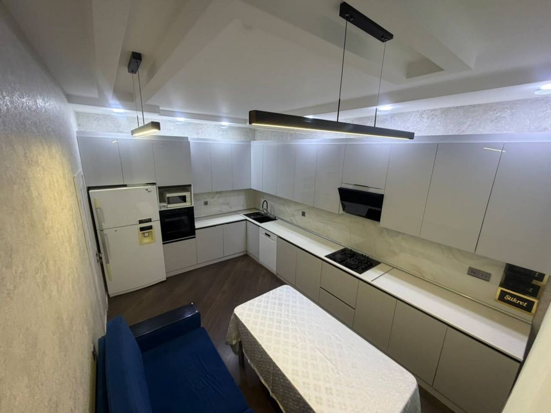 Satılır 6 otaqlı həyət evi/bağ evi 180 m² — Ev, villa, Bakı (3)