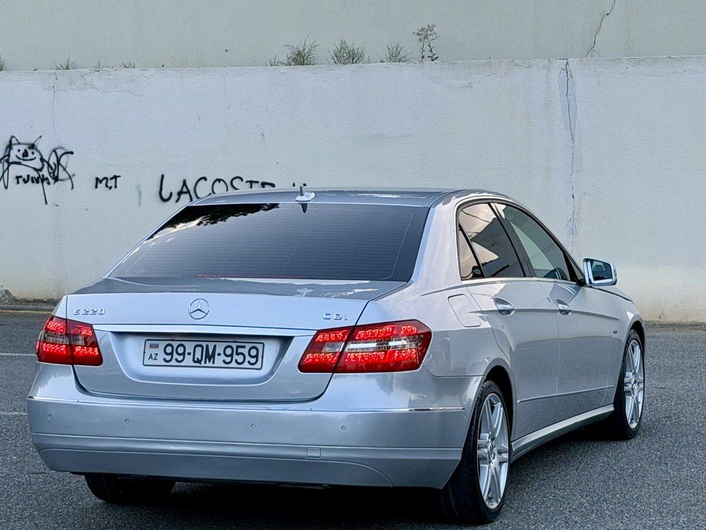 Mercedes E 220, 2.1 L, 2011 il, 370 212 km — Avtomobillər, Bakı (9)