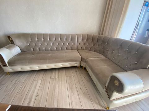 Kunc divan satilir 350azn. Olcu 2.30x1.60. Unvan badamdar Nigaz — Qobu