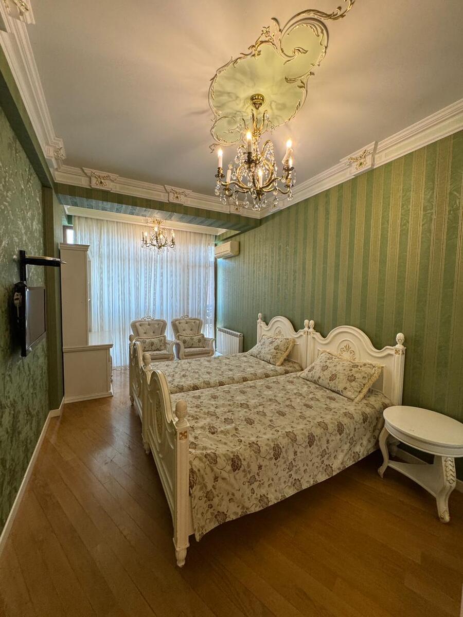 Satılır 4 otaqlı yeni tikili 220 m² — Mənzil, Bakı (12)