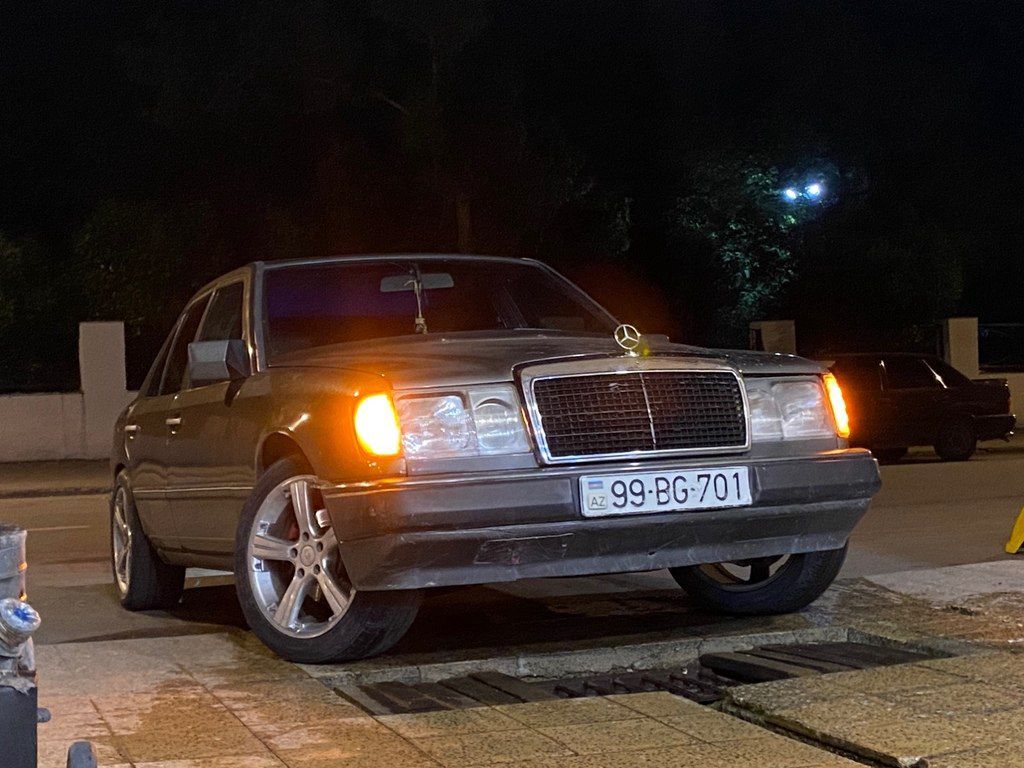 Mercedes 260 E, 2.6 L, 1989 il, 200 000 km — Avtomobillər, Quba (8)