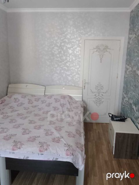 İcarəyə verilir 2 otaqlı köhnə tikili 70 m²