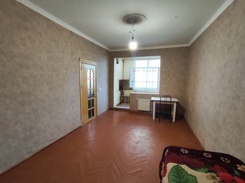 Satılır 2 otaqlı köhnə tikili 40 m² — Bakı