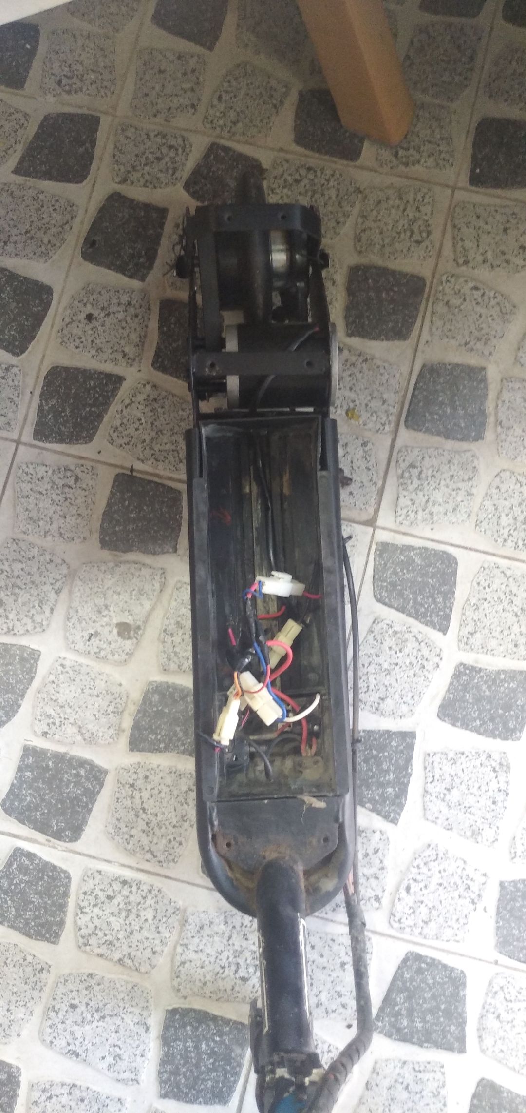 Elektrik skuteri (batareya və adaptör lazımdır) — Skuterlər, Abşeron (2)