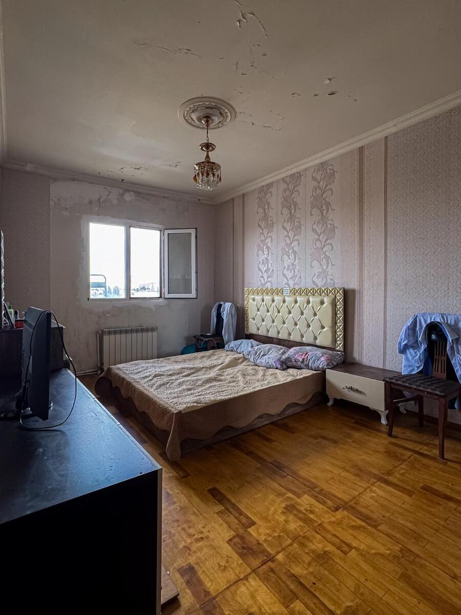 Satılır 4 otaqlı köhnə tikili 105 m² — Mənzil, Bakı (6)