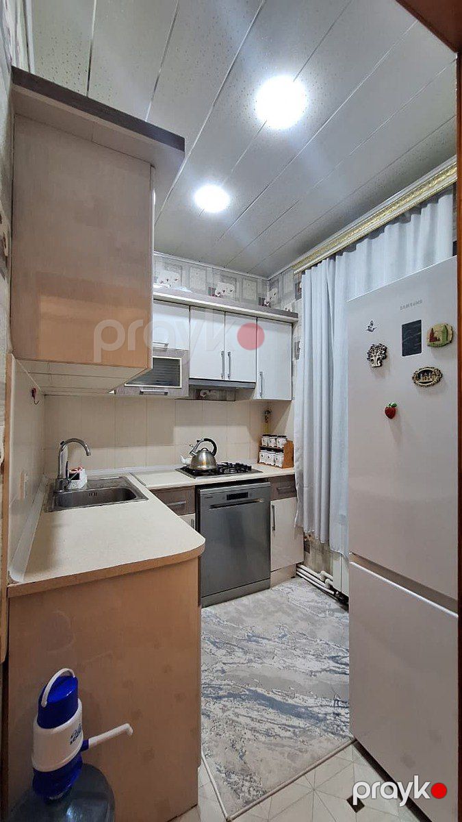 Satılır 2 otaqlı köhnə tikili 60 m² — Mənzil, Bakı (8)