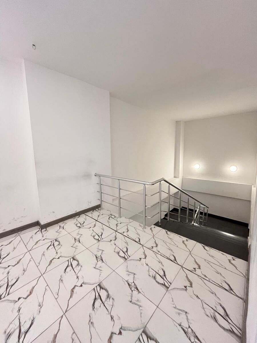 Satılır obyekt 1200 m² — Əmlak, Bakı (2)