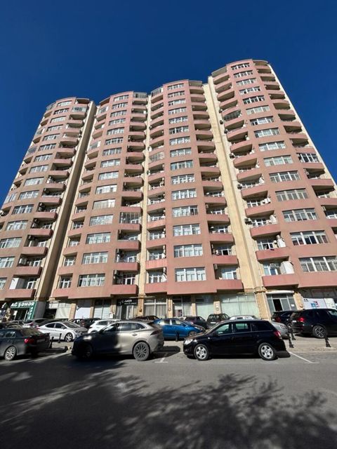 Satılır 3 otaqlı yeni tikili 140 m² — Bakı