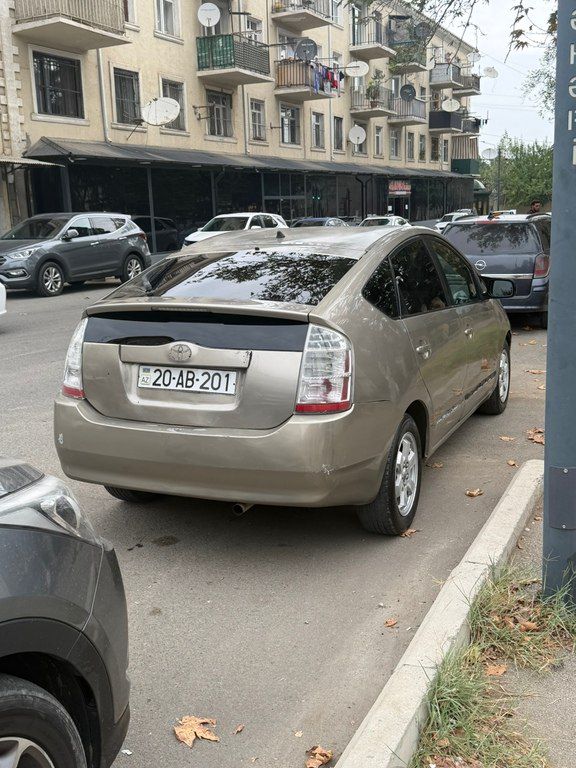 Toyota Prius, 1.5 L, 1.3 kWh, 2008 il, 390 654 km — Avtomobillər, Gəncə (3)
