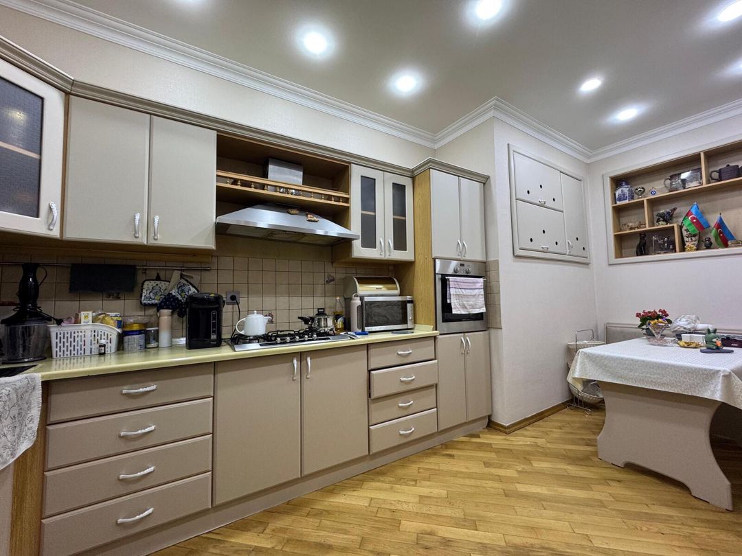 Satılır 4 otaqlı köhnə tikili 127.7 m² — Mənzil, Bakı (4)