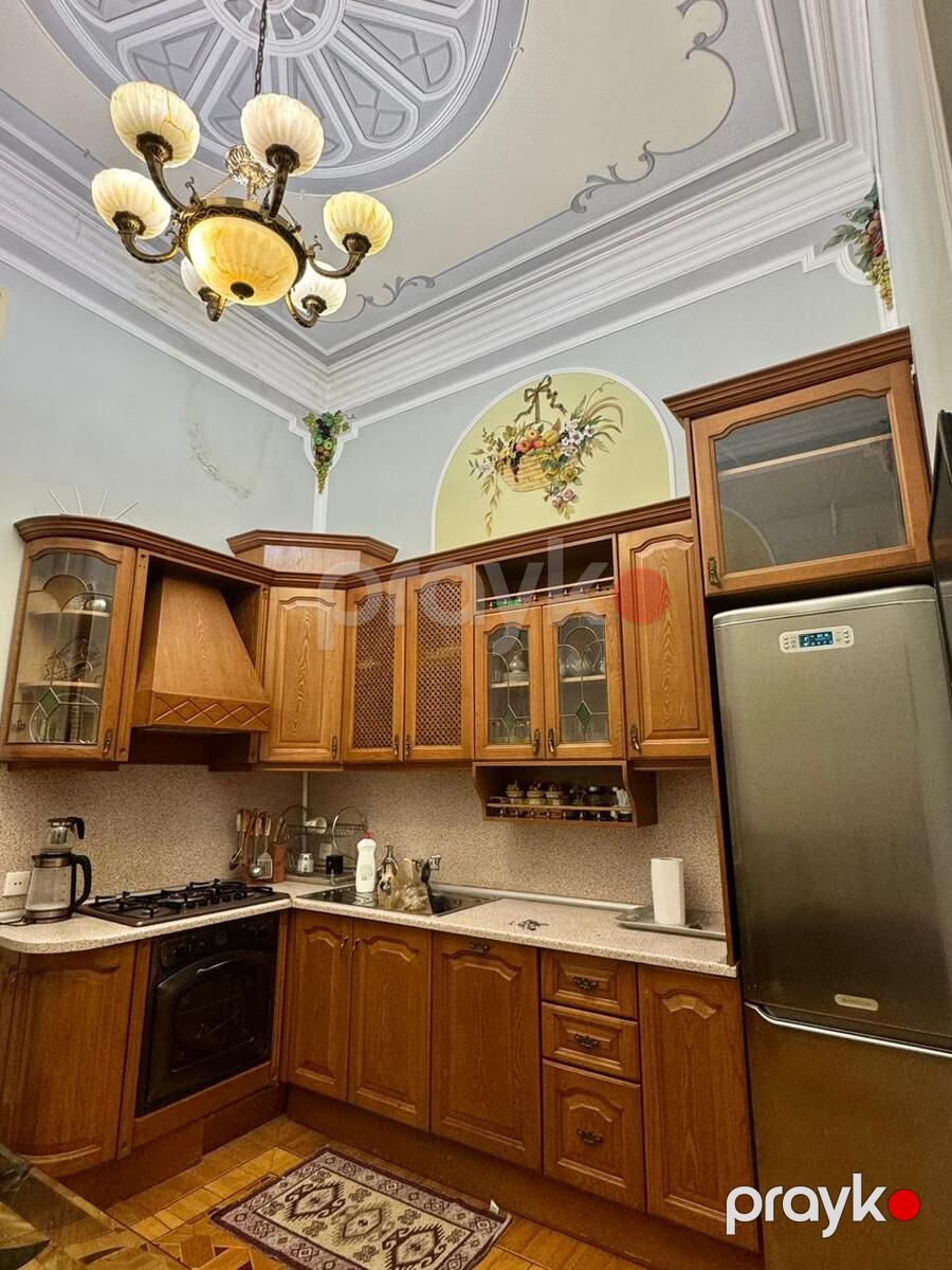 İcarəyə verilir 3 otaqlı köhnə tikili 231 m² — Mənzil, Bakı (11)