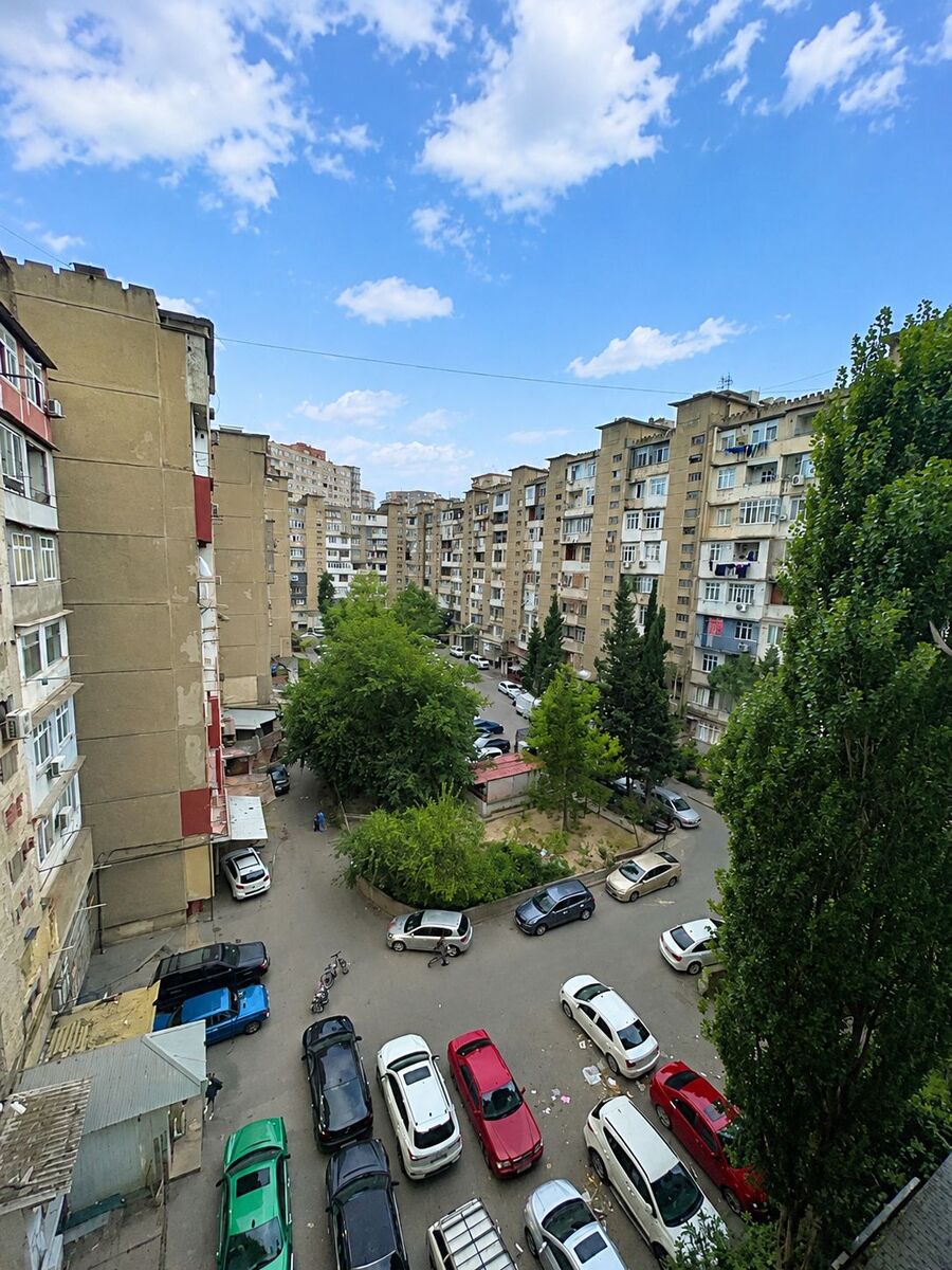 Satılır 2 otaqlı köhnə tikili 52 m² — Mənzil, Bakı