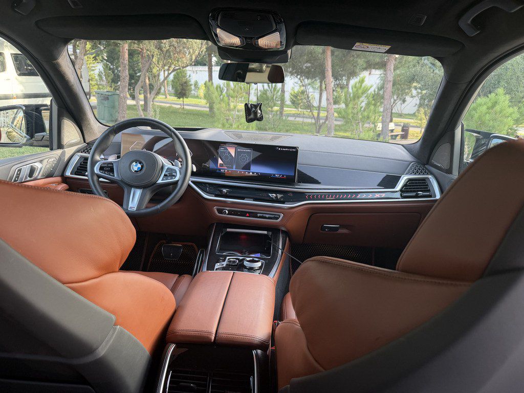 BMW X7, 3.0 L, 2025 il, 18 000 km — Avtomobillər, Bakı (8)