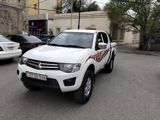 Mitsubishi L200, 2.5 L, 2013 il, 215 000 km — Cars
