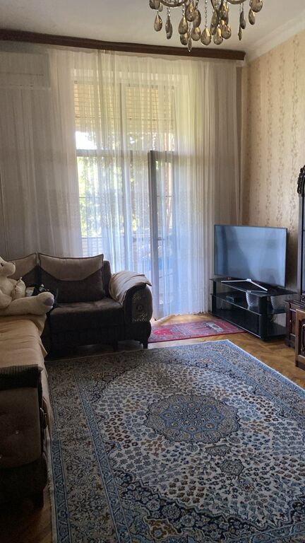 Satılır 3 otaqlı köhnə tikili 90 m² — Bakı