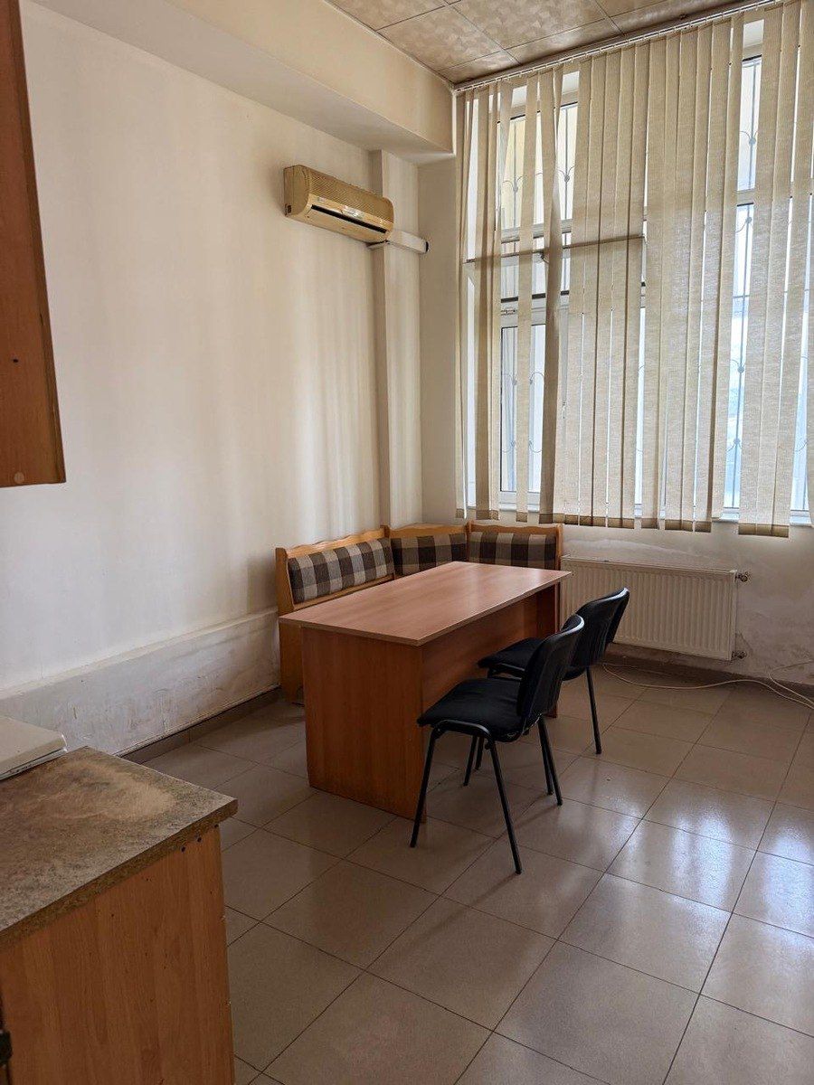 İcarəyə verilir 7 otaqlı ofis 240 m² — Ofis, Bakı (6)