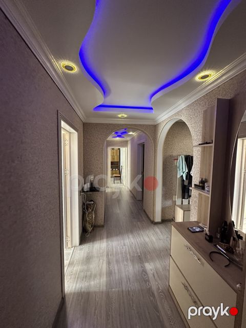 Satılır 4 otaqlı köhnə tikili 95 m²