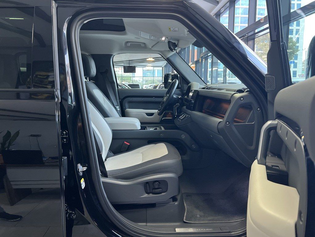 Land Rover Defender, 3.0 L, 2023 il, 89 000 km — Avtomobillər, Bakı (11)