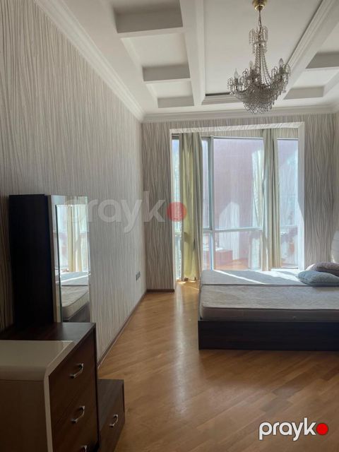İcarəyə verilir 3 otaqlı yeni tikili 125 m²
