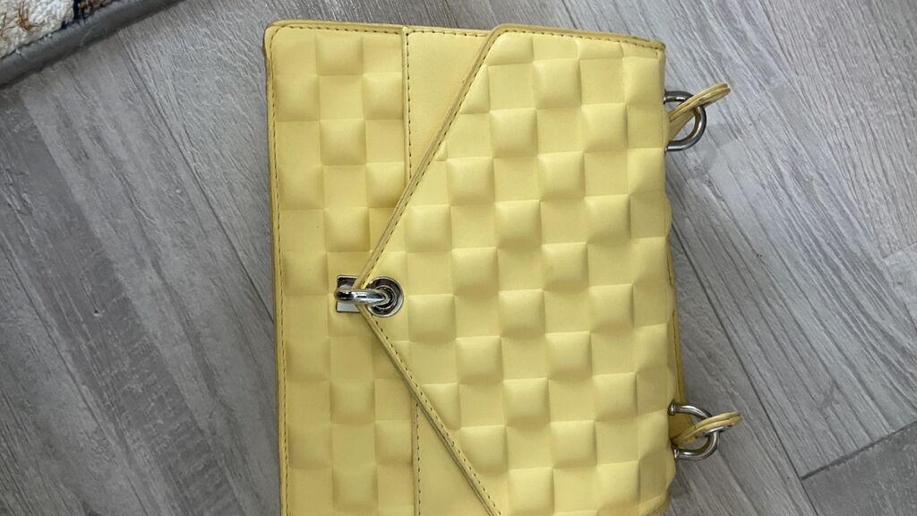 Sarı rəngli qadın çantası - Material: yumşaq teksturalı, kvadrat — Çantalar, çamadanlar, cüzdanlar, Sumqayıt (3)